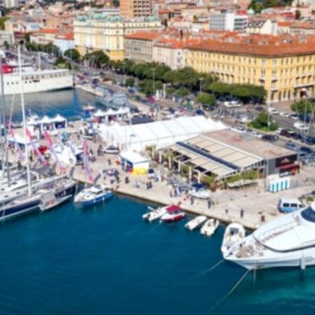 Rijeka Apartment With Free Parking And Large Balcony Экстерьер фото